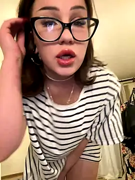 SashaNami online show from October 29, 2025, 11:42 am