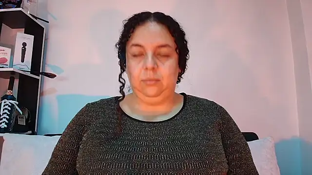 Snapshot of Natasha_Amber chatting on November 11, 2025, 2:01 pm Natasha Amber online show from November 11, 2025, 2:01 pm