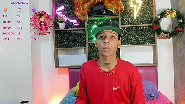 Snapshot of Max_Steell chatting on December 16, 2025, 1:26 pm Max Steell online show from December 16, 2025, 1:26 pm