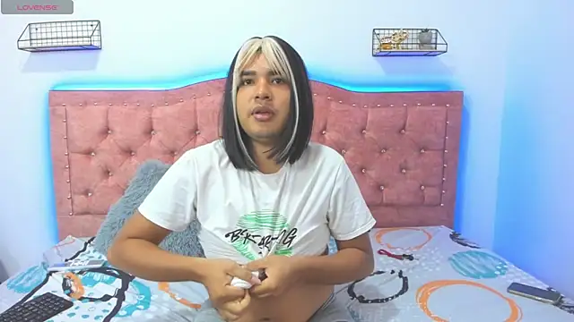 Snapshot of nati_pluss_ chatting on October 28, 2025, 3:51 am nati pluss  online show from October 28, 2025, 3:51 am