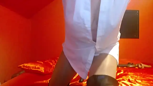 BettyDavisEyesUK online show from February 7, 2026, 7:00 pm