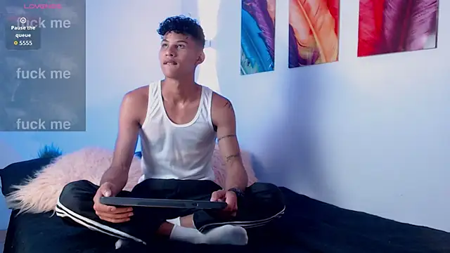 KamiSuarez online show from April 11, 2026, 6:55 pm