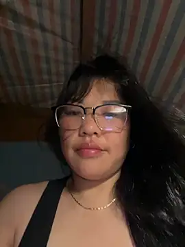 heodat-sexx online show from May 18, 2026, 9:41 pm