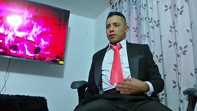 Snapshot of Mike_Fetiche chatting on November 28, 2025, 11:54 am Mike Fetiche online show from November 28, 2025, 11:54 am