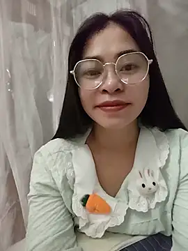 Bamboo-niee123 online show from June 3, 2026, 8:24 pm