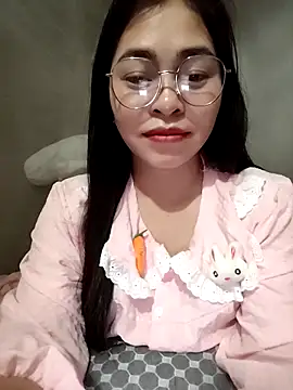 Bamboo-niee123 online show from April 2, 2026, 4:35 pm