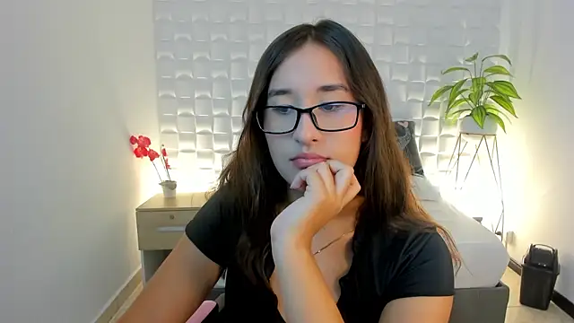 victoria 243 online show from March 5, 2026, 8:16 pm