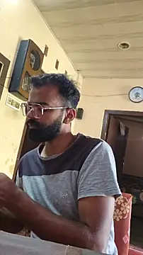 Snapshot of nithinrr chatting on December 18, 2025, 4:28 am nithinrr online show from December 18, 2025, 4:28 am