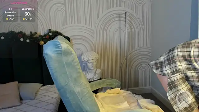 R I N A online show from January 7, 2026, 1:10 am