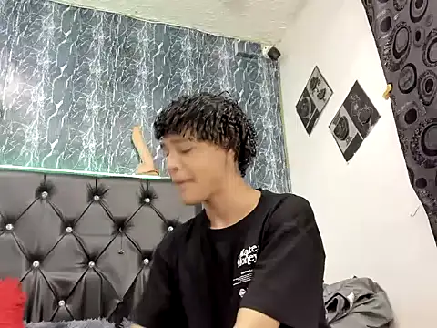 Snapshot of matewhottx18 chatting on November 3, 2025, 3:04 pm matewhottx18 online show from November 3, 2025, 3:04 pm