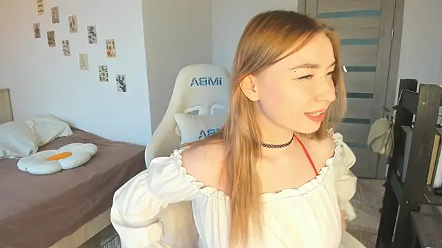 Snapshot of Angella_Mills chatting on November 7, 2025, 10:09 am Angella Mills online show from November 7, 2025, 10:09 am