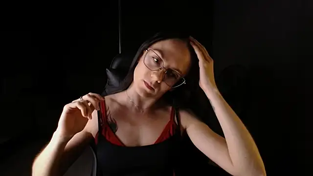 Snapshot of DarkSpark_ chatting on November 29, 2025, 12:49 pm DarkSpark online show from November 29, 2025, 12:49 pm