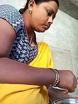 Snapshot of sagarikaad chatting on November 19, 2025, 7:52 am sagarikaad online show from November 19, 2025, 7:52 am