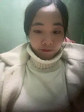 Snapshot of Elysia-007 chatting on November 19, 2025, 5:29 am Elysia-007 online show from November 19, 2025, 5:29 am