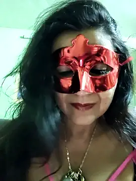 Snapshot of LOVE__RANI chatting on January 13, 2026, 12:53 pm LOVE RANI online show from January 13, 2026, 12:53 pm