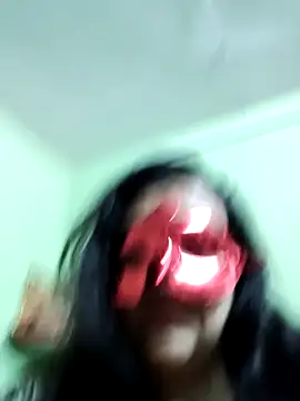 Snapshot of LOVE__RANI chatting on February 14, 2026, 1:00 pm LOVE RANI online show from February 14, 2026, 1:00 pm