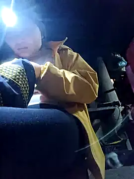 yoyo-mi online show from March 11, 2026, 4:17 am