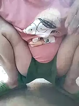 Snapshot of -Hazel-123 chatting on December 2, 2025, 2:12 am -Hazel-123 online show from December 2, 2025, 2:12 am