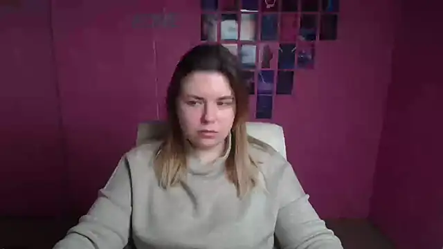 Snapshot of SusannaNight chatting on November 24, 2025, 6:35 am SusannaNight online show from November 24, 2025, 6:35 am