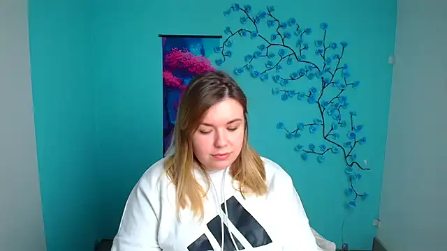 Snapshot of SusannaNight chatting on November 4, 2025, 12:20 pm SusannaNight online show from November 4, 2025, 12:20 pm