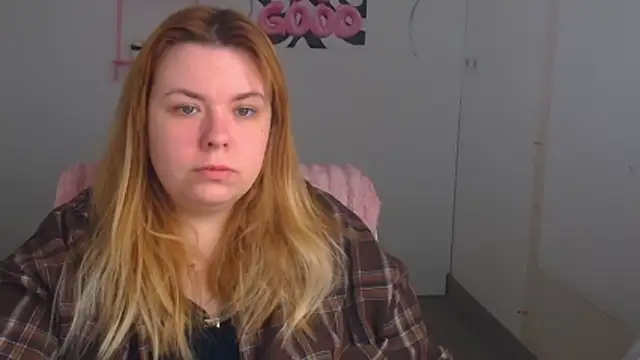 Snapshot of SusannaNight chatting on May 3, 2026, 5:12 am SusannaNight online show from May 3, 2026, 5:12 am