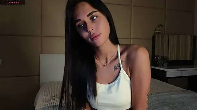 Snapshot of MagdalenWikle chatting on December 3, 2025, 3:29 am MagdalenWikle online show from December 3, 2025, 3:29 am