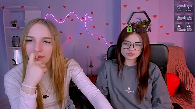 Snapshot of isabel_wave chatting on February 28, 2026, 8:19 pm isabel wave online show from February 28, 2026, 8:19 pm