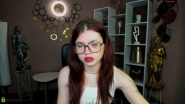 Snapshot of isabel_wave chatting on April 14, 2026, 7:19 pm isabel wave online show from April 14, 2026, 7:19 pm