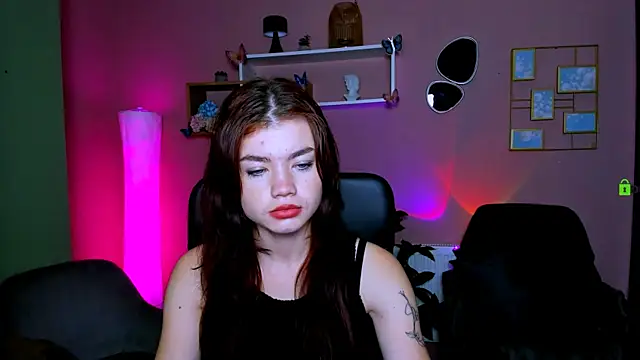 Snapshot of isabel_wave chatting on November 23, 2025, 10:25 am isabel wave online show from November 23, 2025, 10:25 am