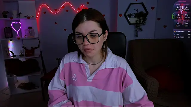 Snapshot of isabel_wave chatting on April 21, 2026, 2:51 am isabel wave online show from April 21, 2026, 2:51 am