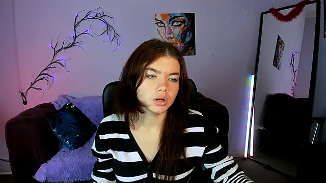 Snapshot of isabel_wave chatting on November 27, 2025, 6:47 am isabel wave online show from November 27, 2025, 6:47 am