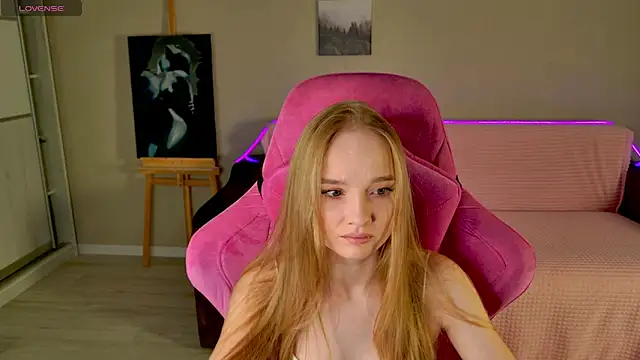 Snapshot of Shawty_Mia chatting on November 15, 2025, 11:25 am Shawty Mia online show from November 15, 2025, 11:25 am