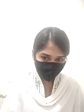 Green LaDY66 online show from November 19, 2025, 2:50 pm