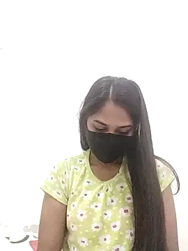 Green LaDY66 online show from November 7, 2025, 5:01 am