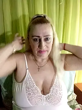 Esenia505 online show from March 4, 2026, 4:15 pm