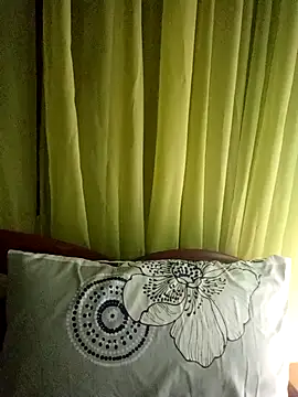 Esenia505 online show from April 12, 2026, 2:26 am