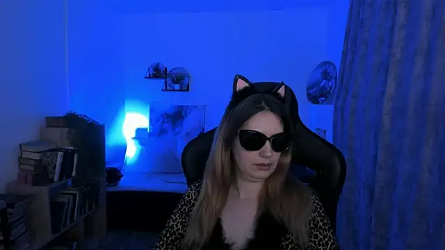 Snapshot of AleksaLaurent chatting on November 29, 2025, 8:36 am AleksaLaurent online show from November 29, 2025, 8:36 am