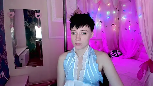 Snapshot of ErickaFetish chatting on November 14, 2025, 2:15 am ErickaFetish online show from November 14, 2025, 2:15 am