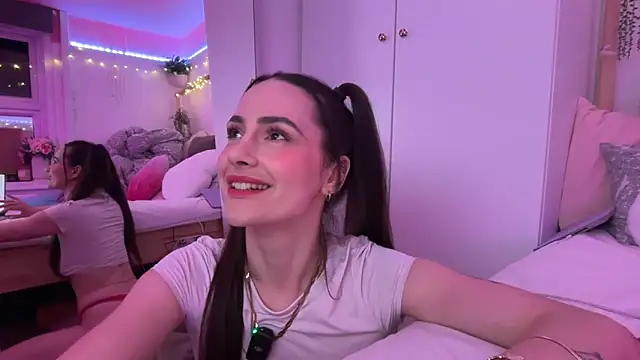 SpicyLunaaa online show from March 3, 2026, 9:44 pm