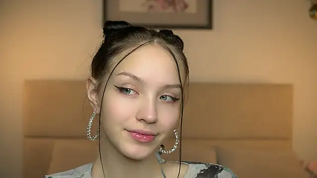 Snapshot of VetaManhardt chatting on November 18, 2025, 8:23 pm VetaManhardt online show from November 18, 2025, 8:23 pm