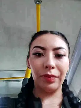 Moon And Sunn online show from November 10, 2025, 2:22 pm