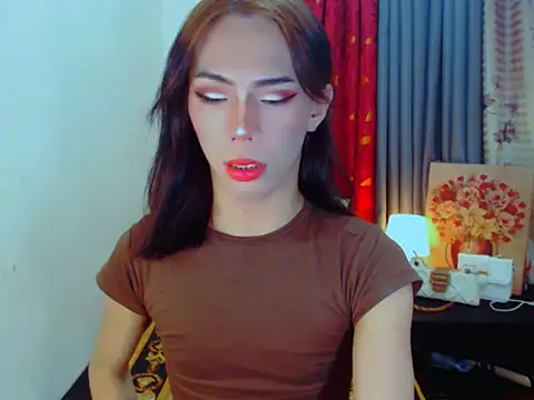 EXOTICGEORGINA online show from November 17, 2025, 9:52 pm