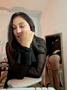 Amelia08 online show from November 2, 2025, 3:06 pm