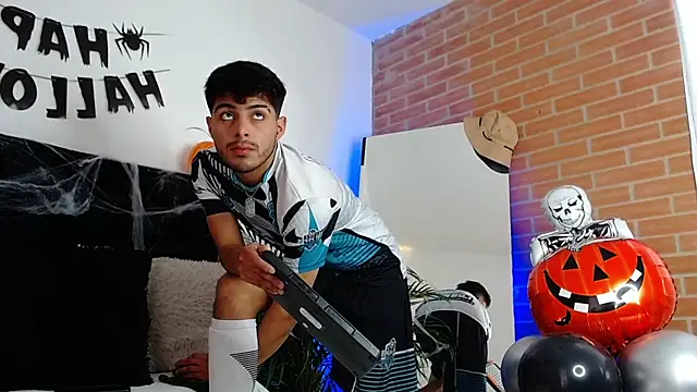 Snapshot of jaiden_thoner chatting on October 31, 2025, 7:32 pm jaiden thoner online show from October 31, 2025, 7:32 pm