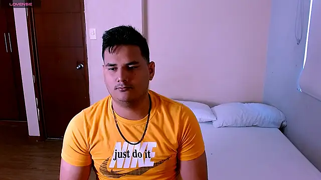 KingMoreno1 online show from October 30, 2025, 12:58 pm