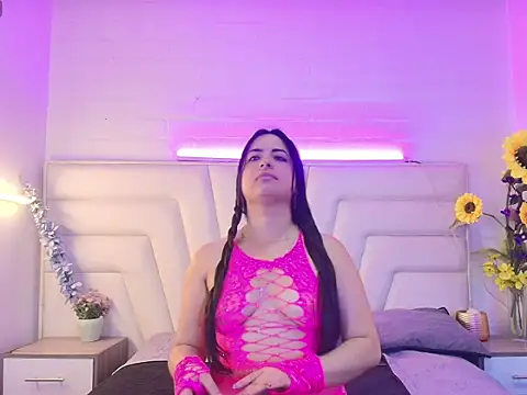 lissa Whitte online show from November 3, 2025, 1:15 pm