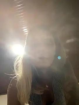 Snapshot of sabrinaneves chatting on October 30, 2025, 7:22 pm sabrinaneves online show from October 30, 2025, 7:22 pm