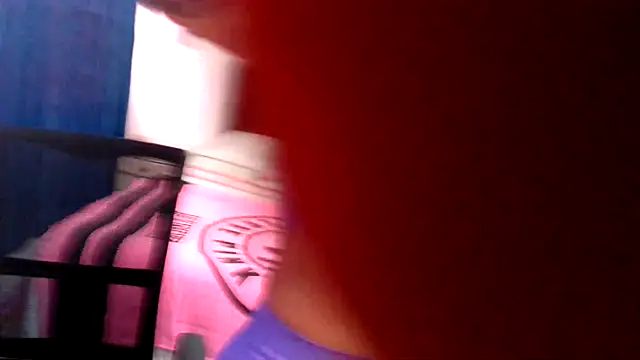 Snapshot of KendallTwisTx chatting on October 29, 2025, 9:36 pm KendallTwisTx online show from October 29, 2025, 9:36 pm