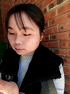 Snapshot of matbiec- chatting on November 29, 2025, 6:13 am matbiec- online show from November 29, 2025, 6:13 am