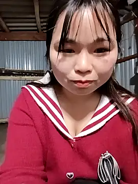 Snapshot of matbiec- chatting on December 1, 2025, 2:18 pm matbiec- online show from December 1, 2025, 2:18 pm